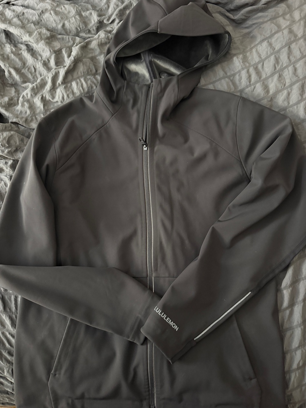 Lululemon Men’s Pace Breaker Jacket Black Hooded Full Zip Size L